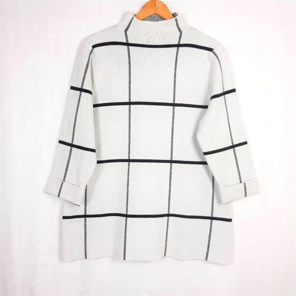 Tahari | Sweaters | Tahari Mock Neck 